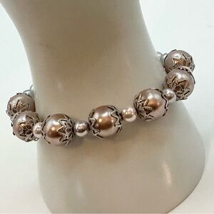 PALE PINK FAUX PEARL SILVER TONE TOGGLE CLOSURE BRACELET SIZE 8 INCH